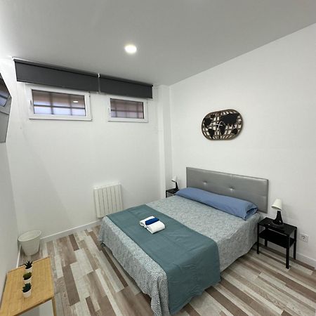 Alojamiento Fantasia Madrid Bagian luar foto